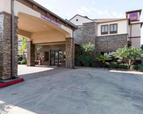 Гостиница Comfort Suites Lake Jackson Clute  Лейк Джэксон